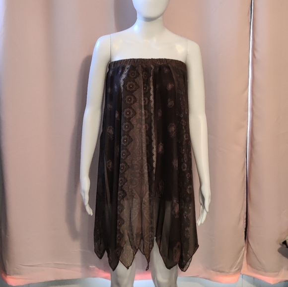 ### NWT-UPC ROMWE Asymmetrical Floral Skirt - Picture 4 of 5